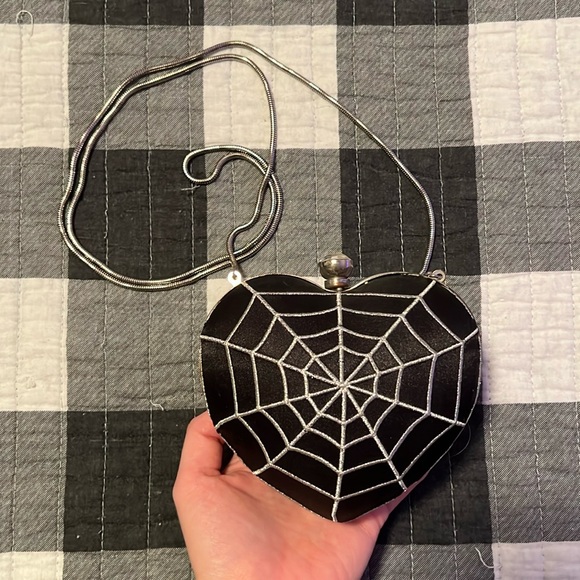Spiderweb heart Topshop purse - Picture 1 of 5